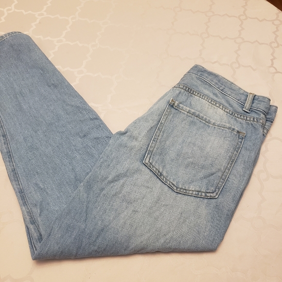 Forever 21 Distressed Mom Jean - Picture 7 of 9